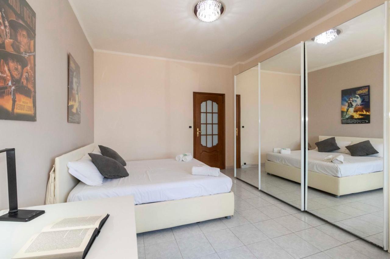 Mm Bengasi Modern Apartment Turin Bagian luar foto